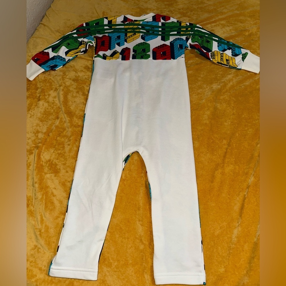 New Adidas Lego One-piece 4T - Picture 3 of 8